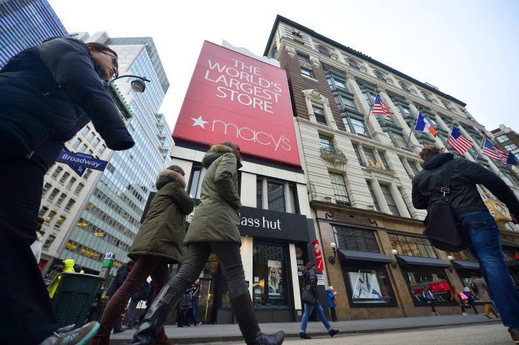 Kohl’s and Macy’s are tanking — four investors weigh in on the retail wreck