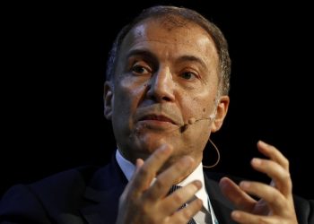 HSBC Investment Bank Chief to Move Aside as Restructuring Gathers Pace