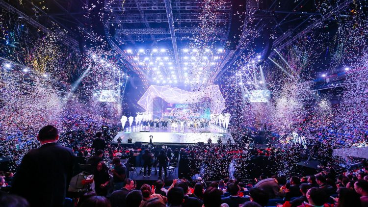 Alibaba Accused of Faking Numbers as Netizens Fret Over Burning Packages