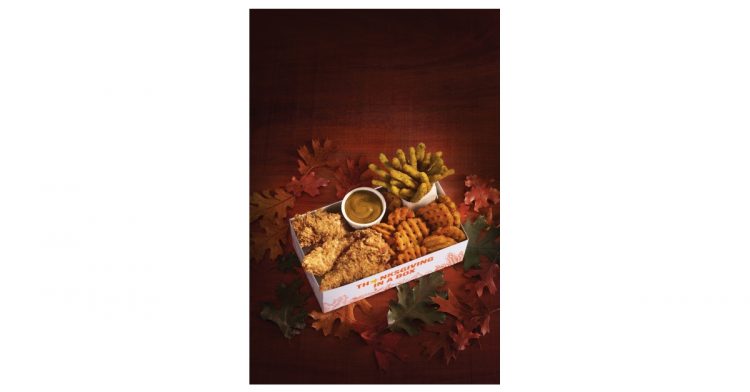 Hardee’s® Tests Seasonal Meals With First-Ever “Thanksgiving in a Box”