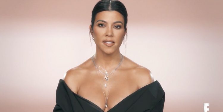 Kourtney Kardashian Drags Kim and Khloé for Eating Candy on ‘KUWTK’