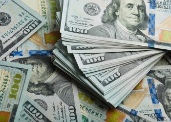 Here’s How Much Warren Buffett Has Made on Apple