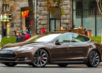 Tesla Led Last Year’s Black Friday For Luxury Automakers 11/29/2019