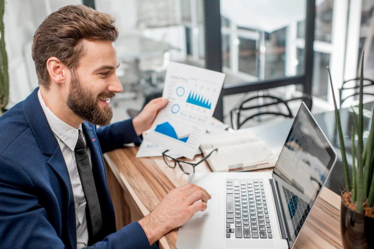 Automated System Beats Wall Street Analysts in Forecasting Business Financials