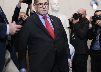 Impeachment: Democrats accuse Trump of violating bribery law