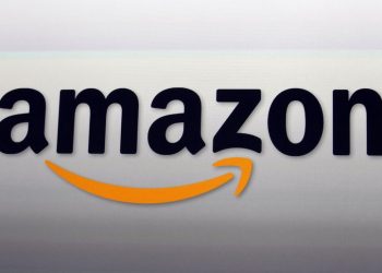 Report: Democrat candidates who criticize Amazon receive most funding from the retailer
