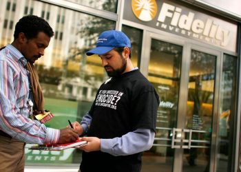 Fidelity Charitable fund bankrolls “hate groups,” critics say