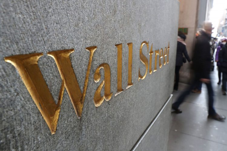 These 5 analysts won the decade with their stock picks