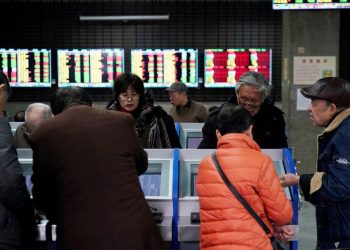 Fears of pandemic send stocks lower, safe havens in demand | News