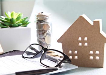 Adjusted Profits And Stock Prices of Infinera Corporation (INFN) and BCE Inc. (BCE)