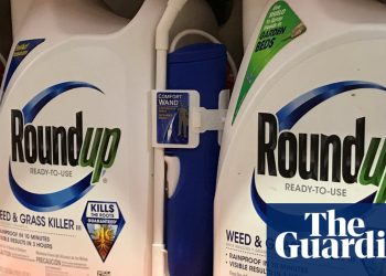 Formulations of glyphosate-based weedkillers are toxic, tests show | Business