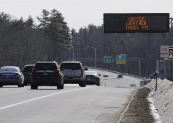 Lawmakers disagree on bills to fund NH roads, bridges | New Hampshire