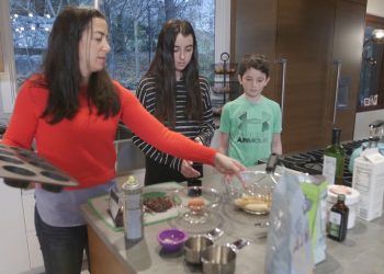 Sugar substitutes hiding in kid-friendly foods(Consumer Reports)
