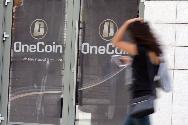 Crypto Ponzi OneCoin May Have Used Flood of Fake Reviews to Boost Ailing Image