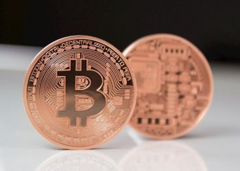 BTC/USD struggles to sustain the $8,100 level
