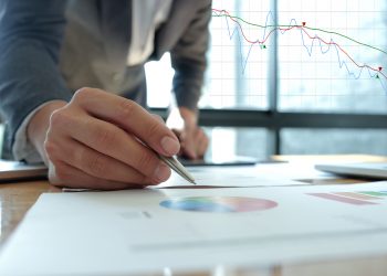 ONEOK, Inc. [OKE] Price Analysis: Next Bullish Target is $75.67