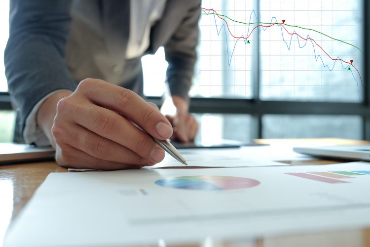 ONEOK, Inc. [OKE] Price Analysis: Next Bullish Target is $75.67