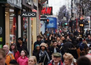 UK consumer confidence lifts at end of 2019