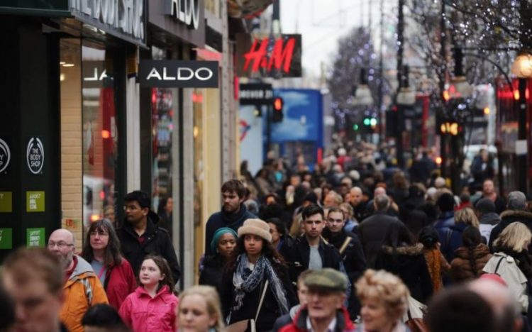 UK consumer confidence lifts at end of 2019