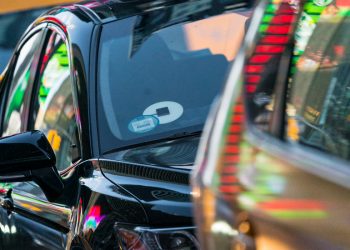 Uber Posts Faster Growth, but Loses $1.1 Billion