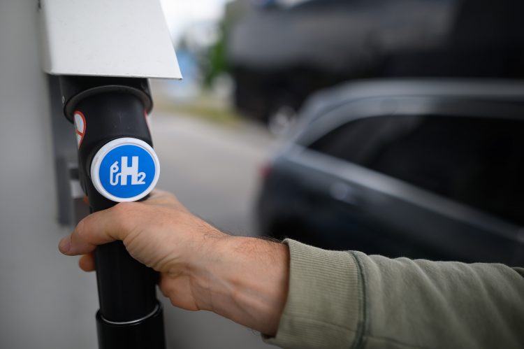 UK government announces funding for ‘low carbon’ hydrogen production