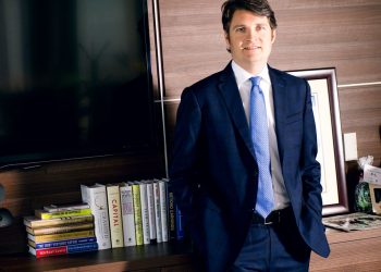 Why a Top World Stock Fund Likes Microsoft, Alibaba, and Johnson & Johnson