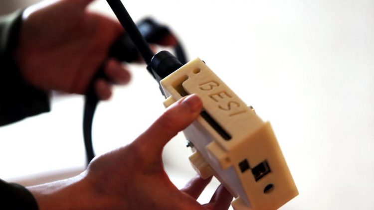 Researchers look to use technology to ease burden of caring for relatives with dementia | Business