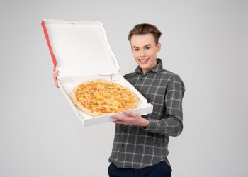 Crust Pizza is Australia’s top premium quick service restaurant