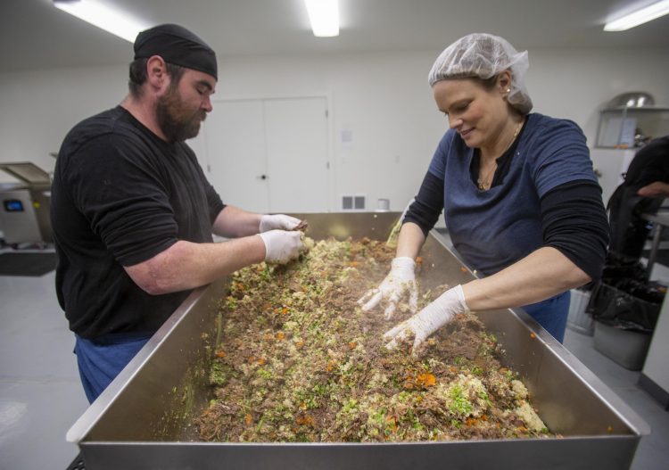 Grain-free trend in dog food has appeal, but read the label carefully – News – The Register-Guard