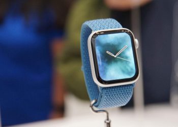 Apple selling more watches than the Swiss