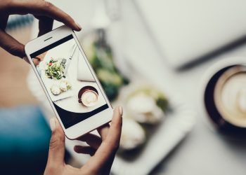 Futureproof recipes, Instagram-unfriendly restaurants and sober bars: new consumer trends identified