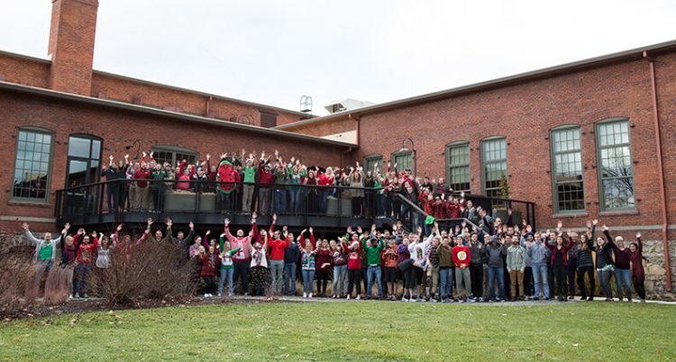 Etailz raises $25M in debt funding to help companies sell on big e-commerce platforms – GeekWire