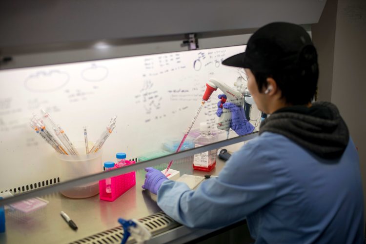 Sanofi researcher warns against overconfidence on coronavirus vaccine