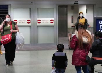 Airline industry prepares for the worst with virus outbreak