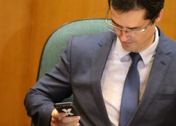 Young Men on Sexting: It’s Complicated