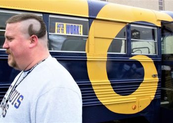 New Rams Logo Leaks Online; Twitter Mercilessly Roasts New Design – CBS Boston