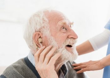 Hearing Aids may Delay Cognitive Decline in Older Adults