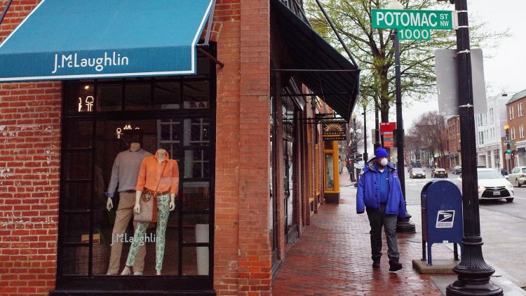 Coronavirus pandemic raises concerns that some retailers will run out of cash