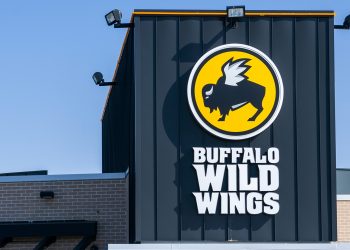 Buffalo Wild Wings switches back to selling wings by the numbers