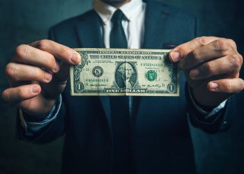 3 Magnificent Mutual Funds to Maximize Your Retirement Portfolio