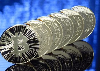 Bitcoin and altcoins looking for direction