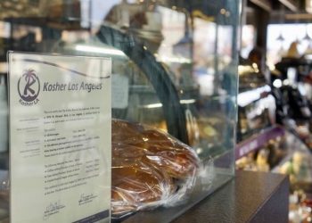 As L.A.-based Coffee Bean drops kosher status, Orthodox customers fight back – The Forward