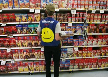 Walmart results to show strength of food sales, curbside pickup- Marketplace