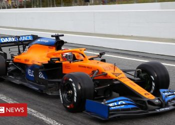 McLaren offers classic cars to secure virus help