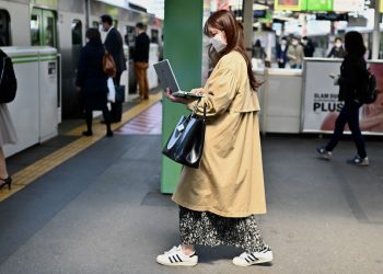Consumers are buying less while shopping online more