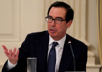 Treasury has disbursed only a fraction of $500 billion coronavirus relief fund, commission reports