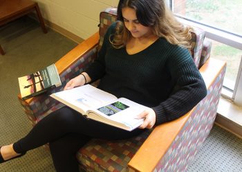 Shouldering the heavy burden of textbooks