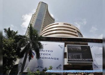 Sensex gives up early gains on profit-booking, ends 83 points higher