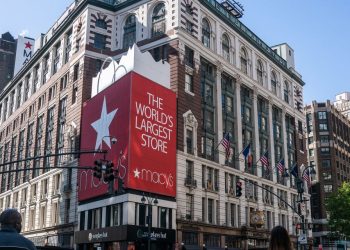 Macy’s Raises $4.5 Billion, Funding Its Operations Through Fiscal 2021
