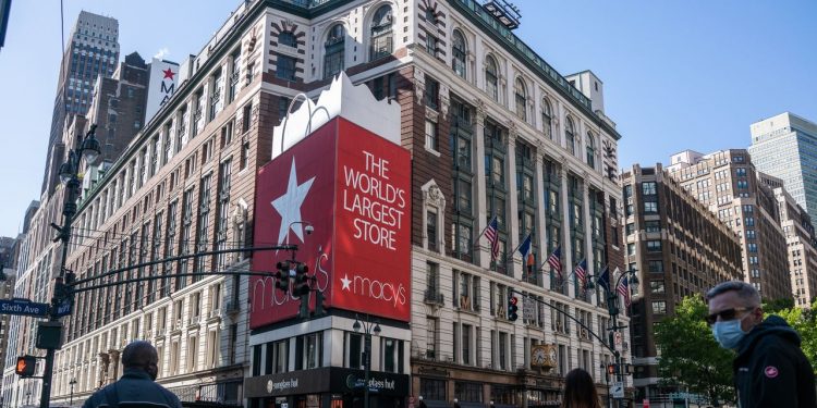Macy’s Raises $4.5 Billion, Funding Its Operations Through Fiscal 2021